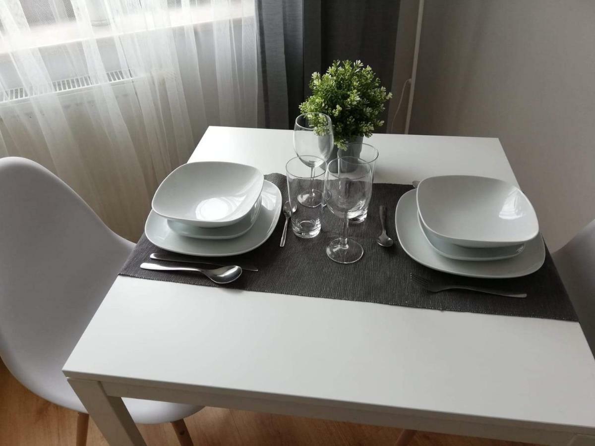Pokoje Przy Rondzie Apartment Czestochowa Ngoại thất bức ảnh